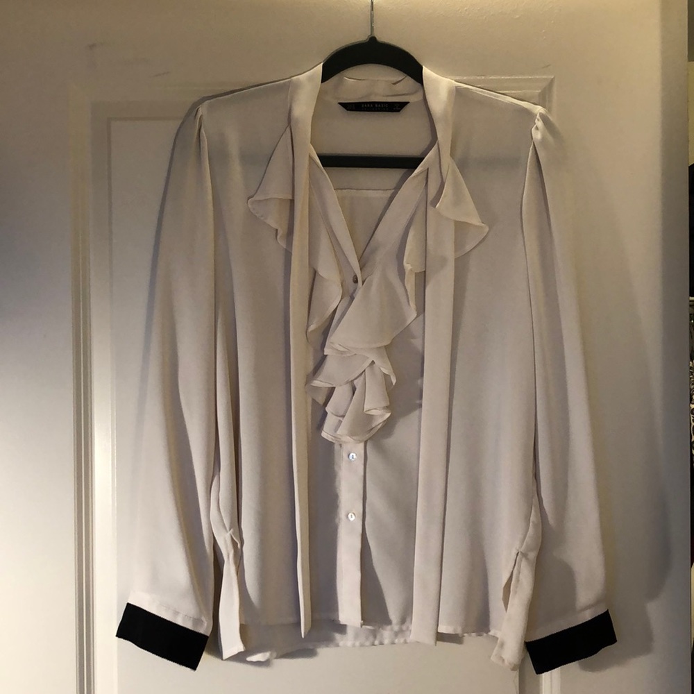 Zara (purchased in Spain) white flowy top with black ribbon cuffs pearl accents